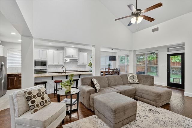 8513 Bayberry Avenue, Lantana, TX 76226
