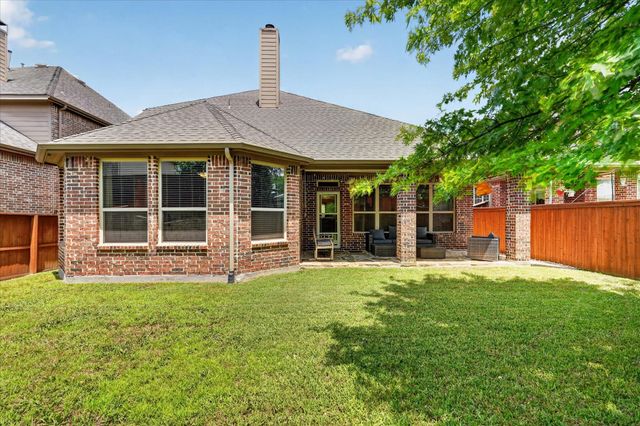 8513 Bayberry Avenue, Lantana, TX 76226