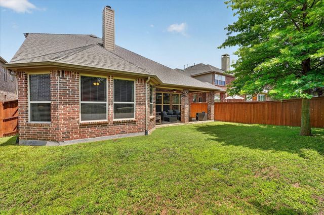 8513 Bayberry Avenue, Lantana, TX 76226