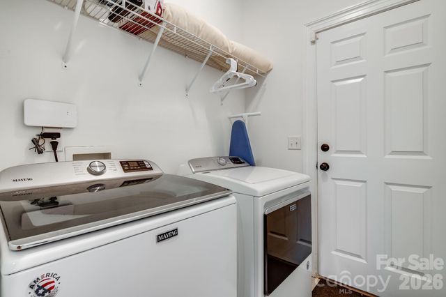 28 Greenbriar Road, Black Mountain, NC 28711
