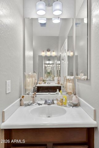 7014 S 57TH Avenue S, Laveen, AZ 85339