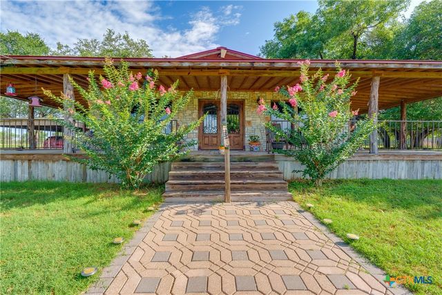10745 Rosemar Lane, Adkins, TX 78101