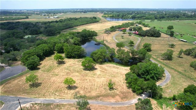 10745 Rosemar Lane, Adkins, TX 78101