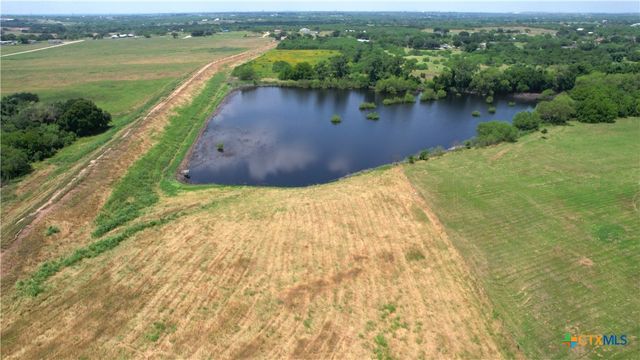 10745 Rosemar Lane, Adkins, TX 78101