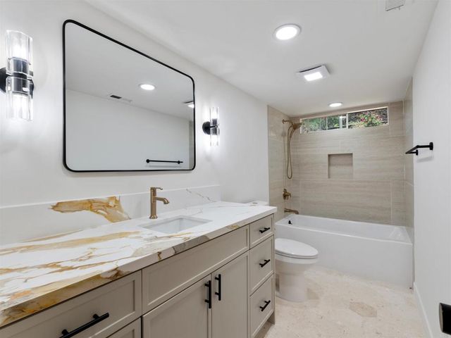 28148 Mountain Meadow Road, Escondido, CA 92026