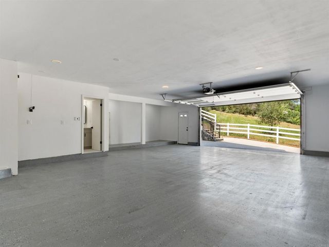 28148 Mountain Meadow Road, Escondido, CA 92026