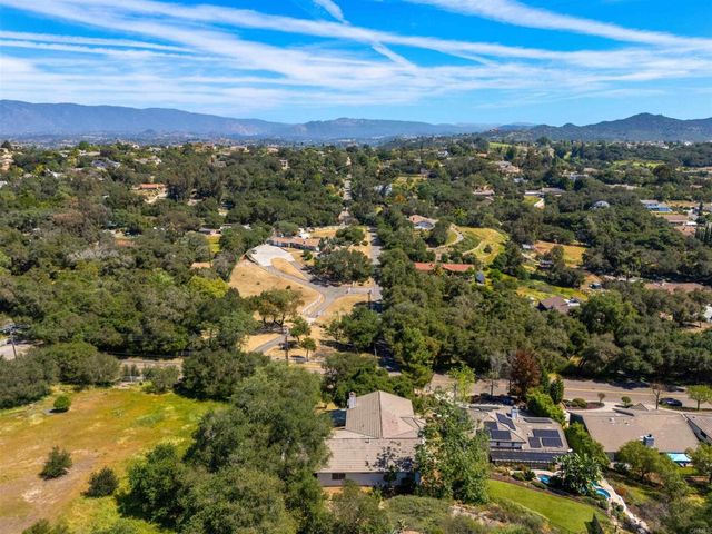 28148 Mountain Meadow Road, Escondido, CA 92026