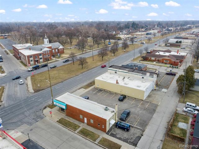 3168 Fort Street, Lincoln Park, MI 48146