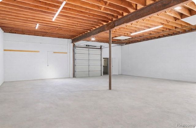 3168 Fort Street, Lincoln Park, MI 48146