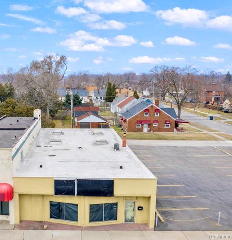 3168 Fort Street, Lincoln Park, MI 48146