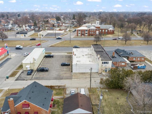 3168 Fort Street, Lincoln Park, MI 48146