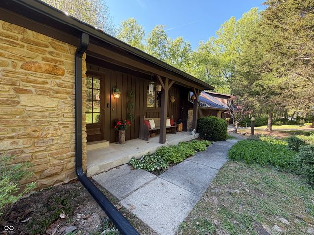 12340 N Cedarwood Drive, Mooresville, IN 46158