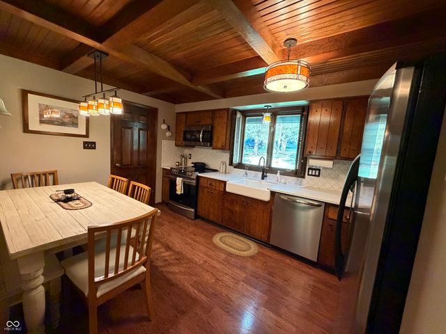 12340 N Cedarwood Drive, Mooresville, IN 46158