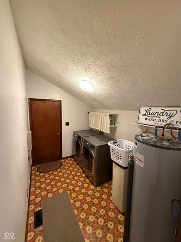 12340 N Cedarwood Drive, Mooresville, IN 46158