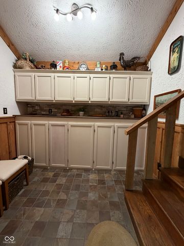 12340 N Cedarwood Drive, Mooresville, IN 46158