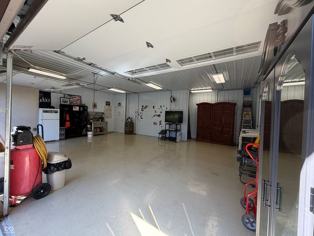 12340 N Cedarwood Drive, Mooresville, IN 46158