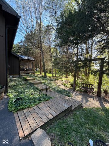 12340 N Cedarwood Drive, Mooresville, IN 46158