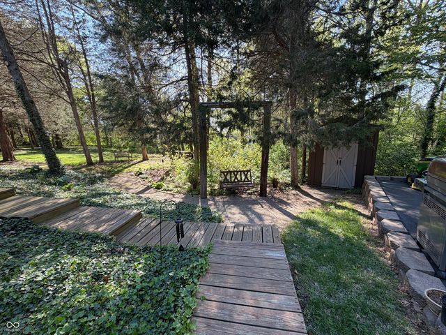 12340 N Cedarwood Drive, Mooresville, IN 46158