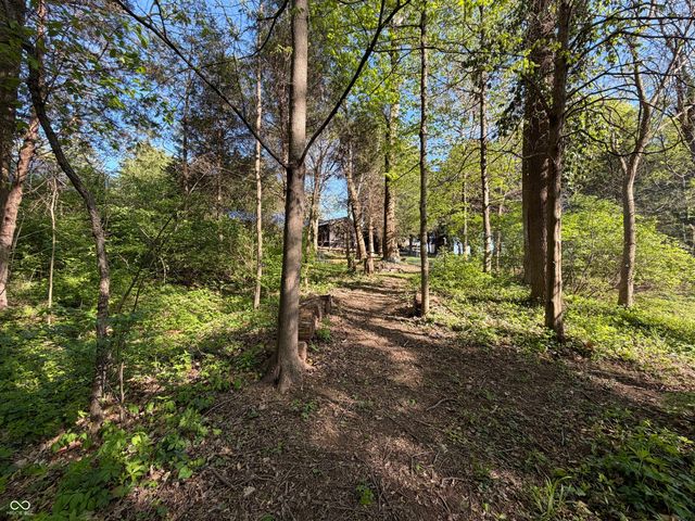 12340 N Cedarwood Drive, Mooresville, IN 46158