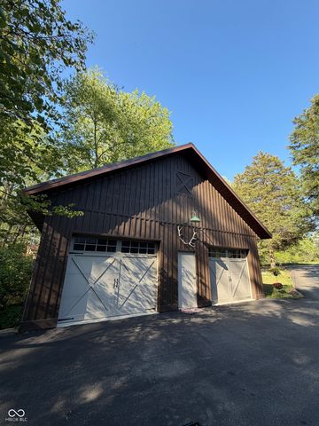 12340 N Cedarwood Drive, Mooresville, IN 46158