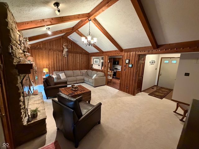 12340 N Cedarwood Drive, Mooresville, IN 46158