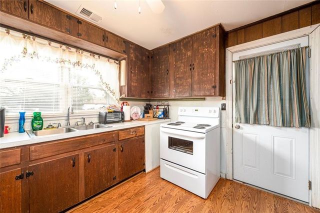 888 N Clayton Street, Lawrenceville, GA 30046