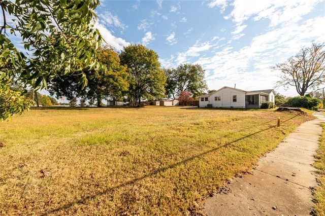 888 N Clayton Street, Lawrenceville, GA 30046