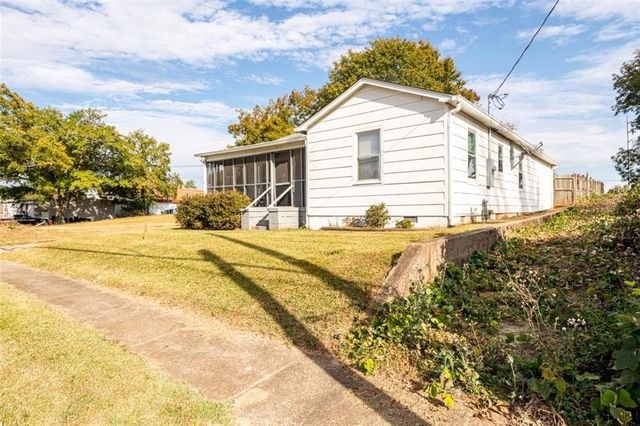 888 N Clayton Street, Lawrenceville, GA 30046