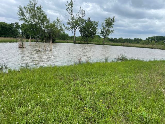 712 Vz County Road 3510, Wills Point, TX 75169