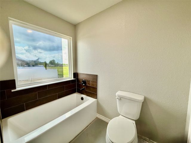 712 Vz County Road 3510, Wills Point, TX 75169