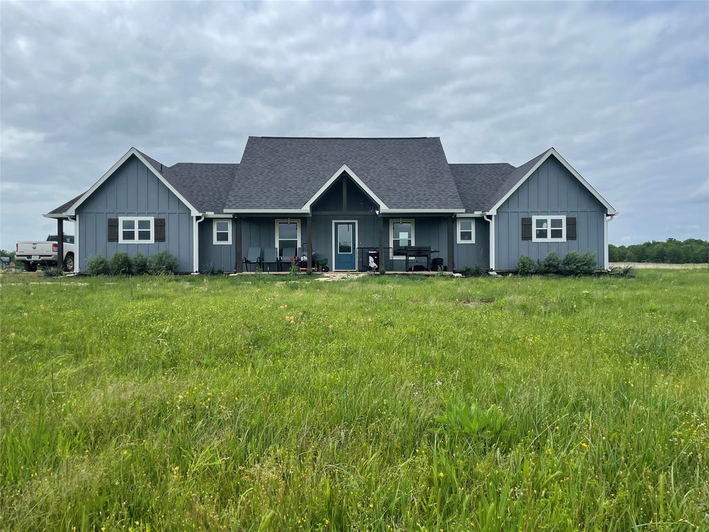 712 Vz County Road 3510, Wills Point, TX 75169