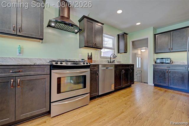 11353 Rockland, Redford Charter Township, MI 48239