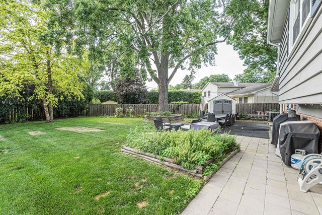 1806 N Park Drive, Mount Prospect, IL 60056