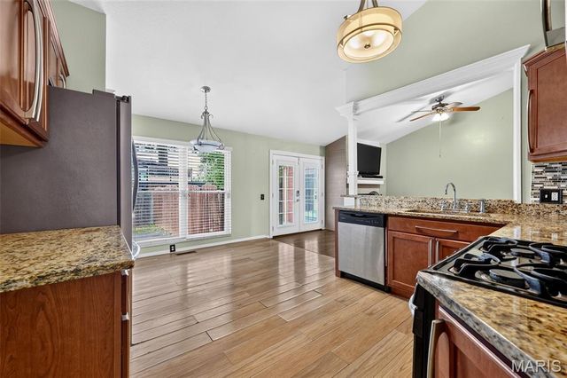 11695 Chandellay Drive, St Louis, MO 63146