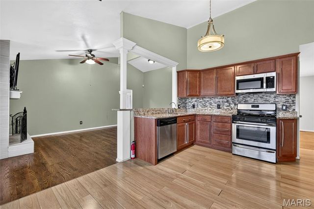 11695 Chandellay Drive, St Louis, MO 63146