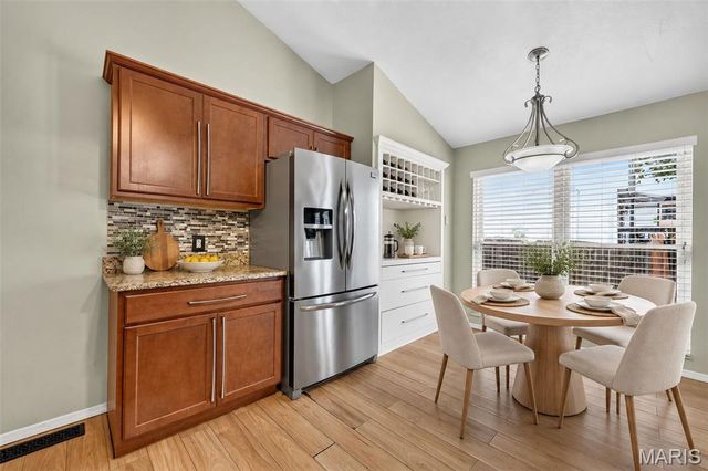11695 Chandellay Drive, St Louis, MO 63146