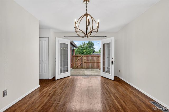 11695 Chandellay Drive, St Louis, MO 63146