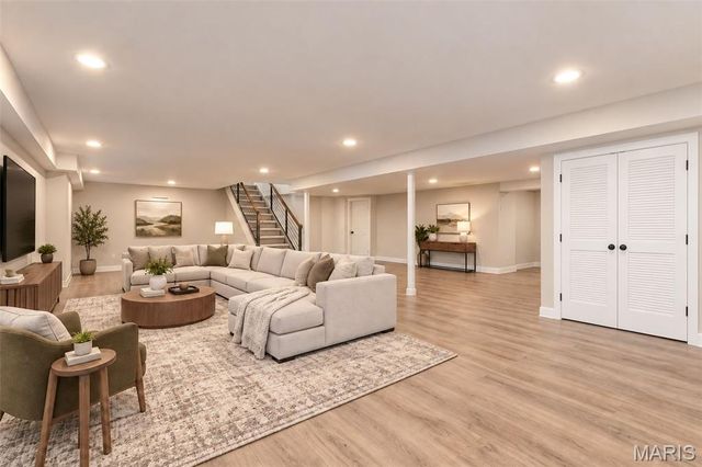 11695 Chandellay Drive, St Louis, MO 63146
