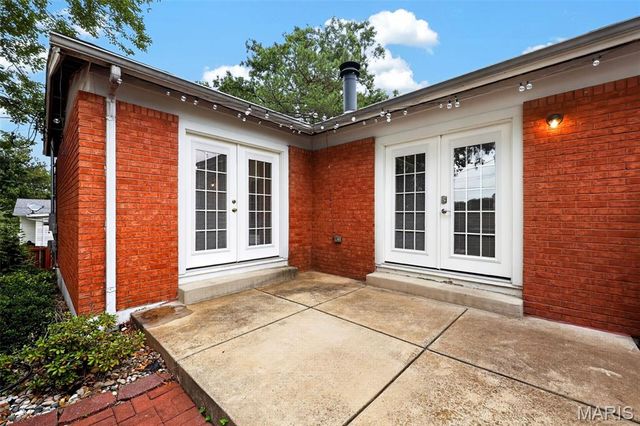 11695 Chandellay Drive, St Louis, MO 63146
