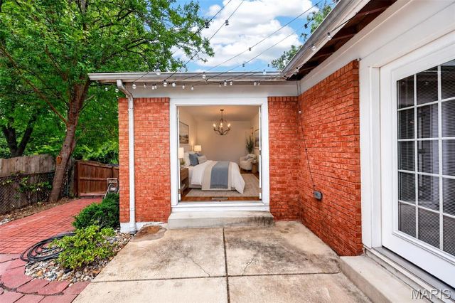 11695 Chandellay Drive, St Louis, MO 63146