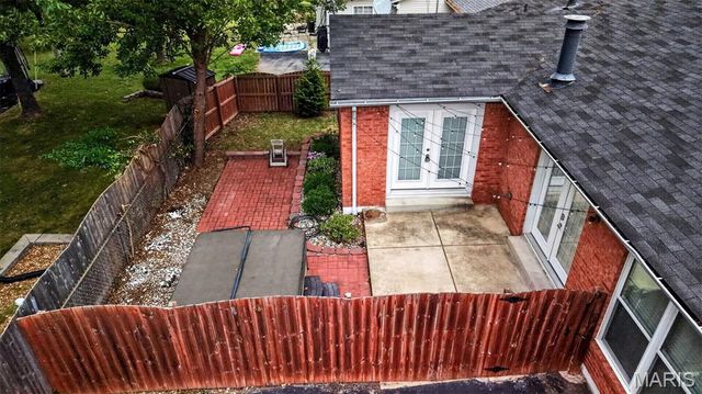 11695 Chandellay Drive, St Louis, MO 63146