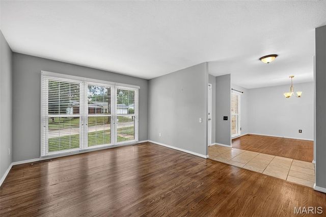 11695 Chandellay Drive, St Louis, MO 63146