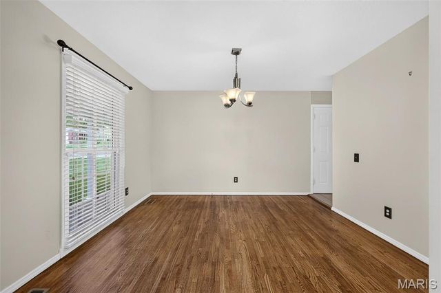 11695 Chandellay Drive, St Louis, MO 63146