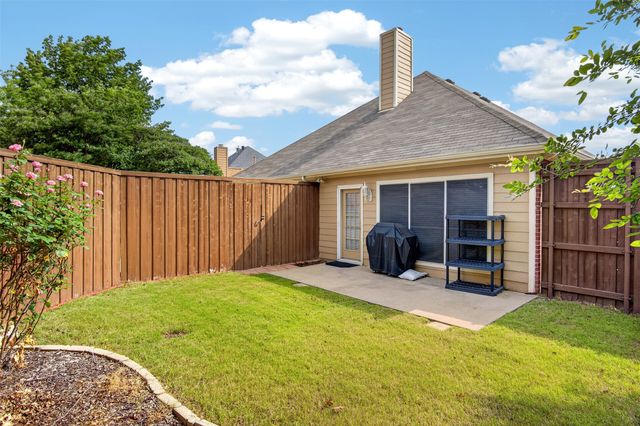 824 High Meadow Court, Lewisville, TX 75077