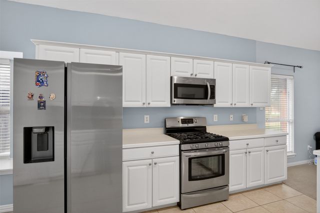 824 High Meadow Court, Lewisville, TX 75077