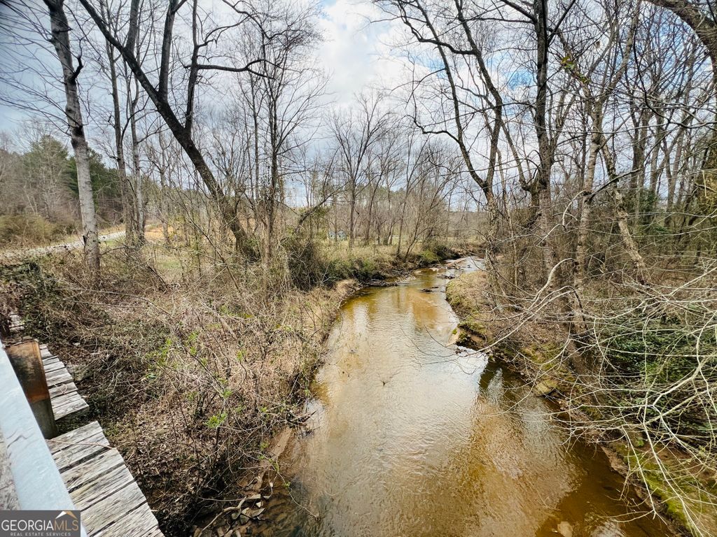 1904 Calhoun Road, Dewy Rose, GA 30634