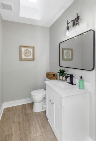 6015 BAREFOOT COURT, New Port Richey, FL 34652