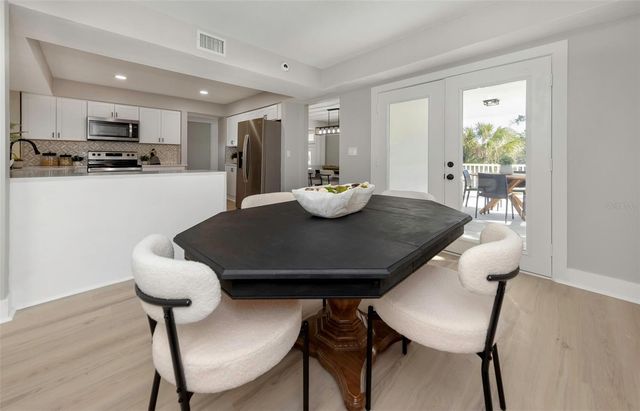 6015 BAREFOOT COURT, New Port Richey, FL 34652