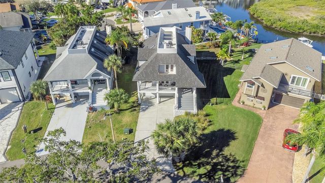 6015 BAREFOOT COURT, New Port Richey, FL 34652