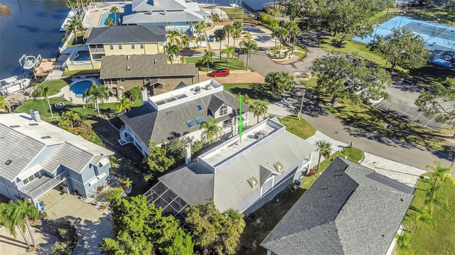 6015 BAREFOOT COURT, New Port Richey, FL 34652